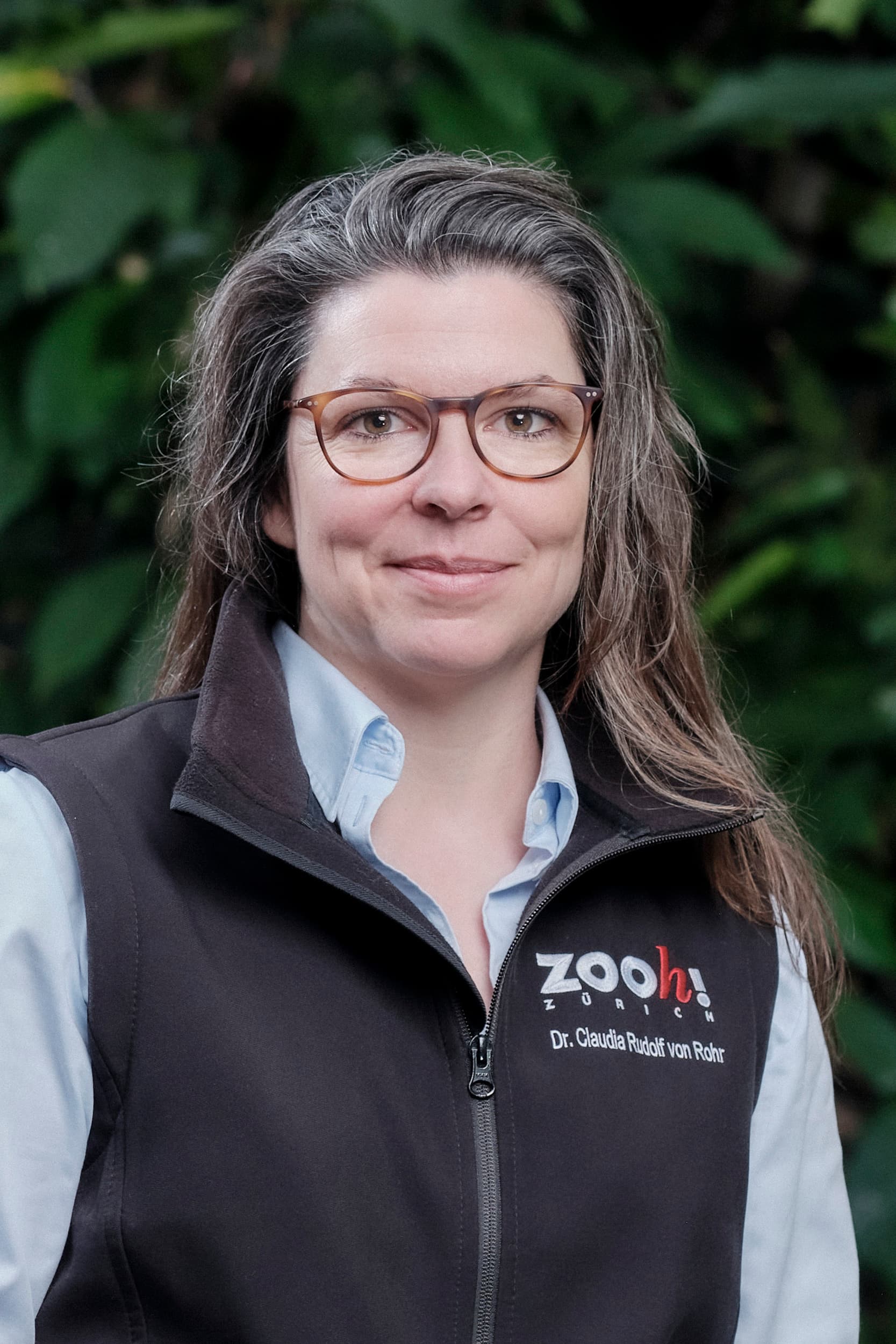 Portraitbild Dr. Claudia Rudolf von Rohr, Leiterin Artenschutz & Tiere, Januar 2025.