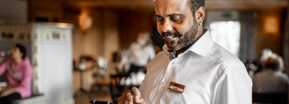 Mitarbeiter Zoorestaurants im Restaurant Altes Klösterli