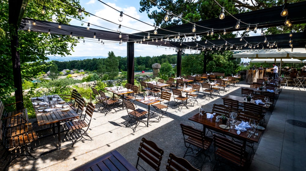 Terrasse des Restaurants Altes Klösterli, Aufnahme 2022.