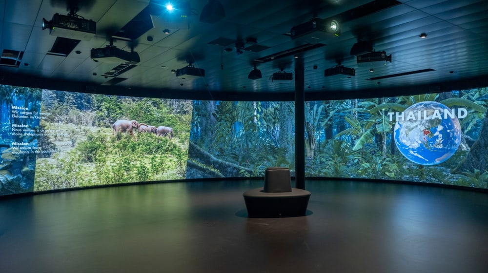 360°-Kino im Naturschutzzentrum des Zoo Zürich.