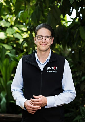 Zoodirektor Severin Dressen 2020 im Masoala Regenwald des Zoo Zürich.